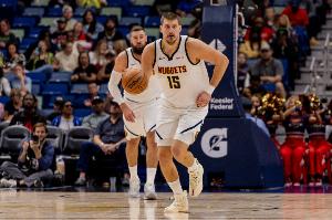 帕森斯：約基奇歷史前10 奧尼爾是唯一比他更好更有統(tǒng)治力的中鋒