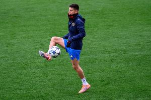 難練級！埃切維里無緣戰(zhàn)曼城+坐3場板凳，19歲外租3個月踢240分鐘