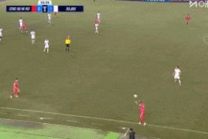 又立功了！張健智撲出對手半單刀，國安仍1-0領(lǐng)先！