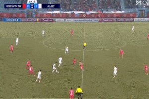 錯失良機(jī)！王剛拼出機(jī)會，塞鳥單刀挑射打高