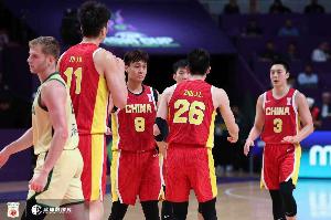 本場(chǎng)12人名單和亞洲杯對(duì)比 缺少趙睿、王俊杰、余嘉豪、趙嘉義等