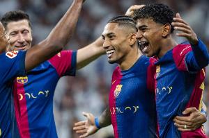 世體：萊萬(wàn)、拉菲尼亞和亞馬爾組成的三叉戟在數(shù)月后有望再度回歸