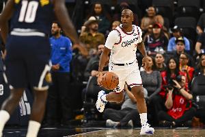 小里：保羅生涯大部分時(shí)期所在球隊(duì)都變得更好了 這是贏家的定義