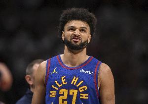 穆雷：失誤令人沮喪 一直在送給對(duì)手機(jī)會(huì) 我們本能贏的