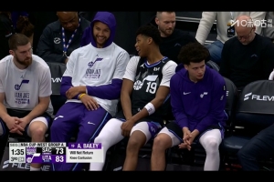 希望沒(méi)事！貝利防守德羅贊被撞飛 返回更衣室后退出比賽