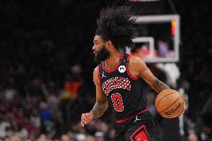 掀起反攻！塞克斯頓失誤&特雷·瓊斯搶斷 懷特快下上籃反超比分