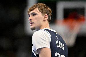 弗拉格18歲生涯得分300+歷史第四人 前三位是科比、麥迪和詹姆斯