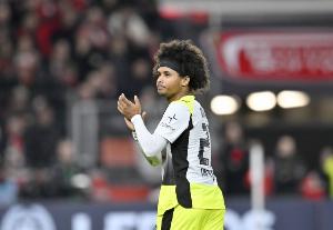 洗心革面？非法持槍風(fēng)波后阿德耶米連續(xù)3場(chǎng)破門，上場(chǎng)打入制勝球