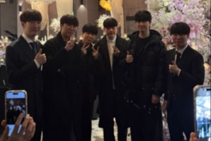 Chovy媽媽?zhuān)篊hovy會(huì)比Ruler晚一點(diǎn)去訓(xùn)練所 年底LCK典禮也去不了