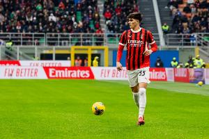 巴特薩基：我還有提升的空間，隨米蘭未來隊征戰(zhàn)意丙對我?guī)椭艽? >
                                        </div>
                                    </div>
                                                                        <div   id=