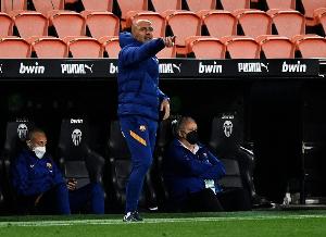 比賽官方報告：巴薩助理教練索爾格和一名工作人員被罰下