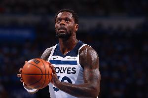 表現(xiàn)全面！蘭德爾13中6拿到16分9板6助 三分8中3