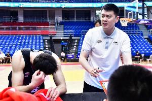 沈陽(yáng)晚報(bào)：遼籃欲用青春火力實(shí)現(xiàn)突圍