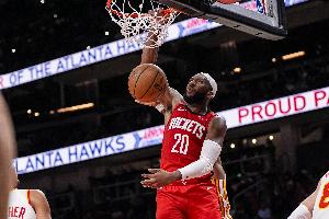 上來就進！杜蘭特借掩護突破外傳 奧科吉底角三分穩(wěn)穩(wěn)命中！