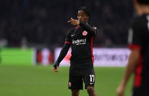 打眼！圖片報(bào)：法鷹2600萬(wàn)簽瓦希24場(chǎng)1球，已無(wú)緣大名單將被拋售