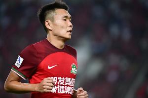 王上源：當(dāng)時通過自己的試訓(xùn)留在歐洲 場上除守門員外全踢過