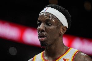 癡迷外線！奧孔武18中9拿到20分6板3帽 三分9中2