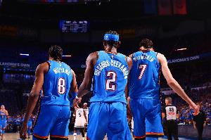 徐靜雨：雷霆很難與宇宙勇相提并論 小市場注定缺少歷史性機會