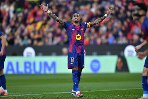 馬卡：拉菲尼亞8次對(duì)陣馬競(jìng)貢獻(xiàn)6次助攻，戰(zhàn)績(jī)?yōu)?勝1平1負(fù)