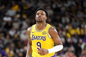 夸梅：威少被喊“威鐵”都沒(méi)事 聯(lián)盟就一個(gè)布朗尼誰(shuí)也說(shuō)不得