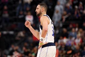 基德談克萊近期火熱：我們要想辦法把一片大海搬到達(dá)拉斯來(lái)