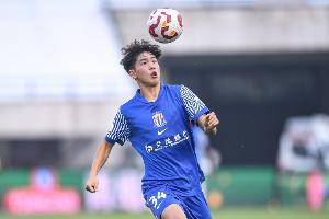 記者：馳援申花U21隊(duì)的劉誠宇、楊皓宇已歸隊(duì)，備戰(zhàn)亞冠精英聯(lián)賽