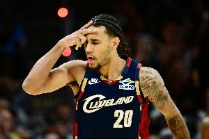 打出來了！泰森13中11超高效砍下27分11板4助1斷