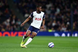 丹索：羅梅羅總是以身作則，他今天再次展示了自己是世界級后衛(wèi)