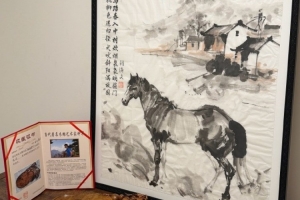 Mayumi分享中國(guó)朋友送的禮物：真的非常感謝，我會(huì)永遠(yuǎn)珍惜