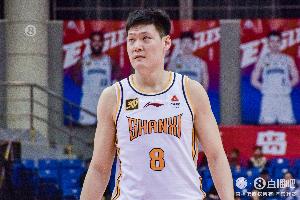 效率很高！張寧首節(jié)5分鐘5中4獨(dú)得11分 三分3中2