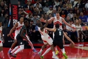 阿夫迪亞行進(jìn)間推翻謝德被吹進(jìn)攻犯規(guī) 開(kāi)拓者再次挑戰(zhàn)但失敗