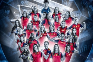 皇馬官方：祝賀西班牙女足尤其是我們的4位球員隨隊(duì)贏得歐國聯(lián)