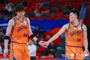 全面開花！上海12人出場均有得分進賬 其中7人得分上雙