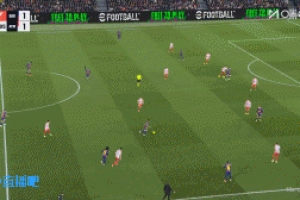 離譜！奧爾莫造點(diǎn)，萊萬主罰右腳大力轟門直接踢向看臺(tái)