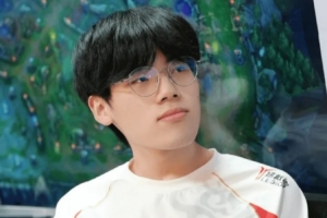 上調(diào)至一隊(duì)后WBG.Erha發(fā)文：新賽季一起加油！