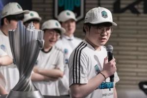 BeryL：從未向他人系統(tǒng)學(xué)習(xí)過對(duì)線細(xì)節(jié)，比起數(shù)據(jù)更依賴直覺判斷