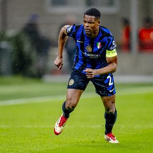 今年俱樂部和國家隊(duì)參與20球，羅馬諾：頂級(jí)俱樂部仍有意鄧弗里斯