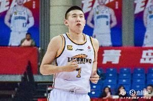 差強(qiáng)人意！付豪首發(fā)26分鐘 8中3&三分2中0拿到10分7板2斷