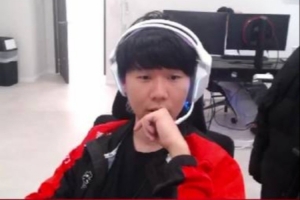 Lehends：大家看過哆啦A夢吧？汭燦能力像出木衫但是性格像小夫