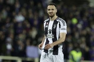 斯基拉：加蒂今日上午將在里昂接受手術(shù)，預(yù)計(jì)至少缺席40天