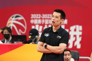 1分惜敗北控！記者：解立彬差一點(diǎn)創(chuàng)造歷史 但金牛絕對(duì)打出了尊重