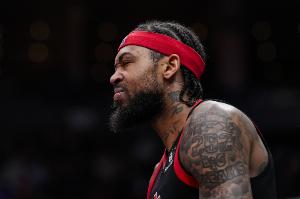 夢游！英格拉姆13投僅3中拿到7分9板有4失誤5犯規(guī) 正負(fù)值-15