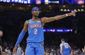 逆天！亞歷山大一半以上比賽三節(jié)打卡 關(guān)鍵時刻得分仍領(lǐng)跑全聯(lián)盟