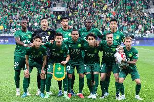 記者評(píng)國(guó)安半場(chǎng)：斗志欲望都是滿分，這才是北京球迷熟悉的國(guó)安