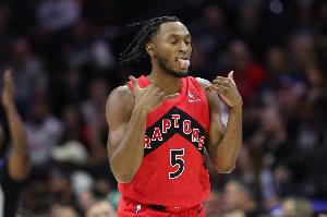 里突外投！奎克利三節(jié)18中9獨(dú)得26分 得分已創(chuàng)個(gè)人賽季新高