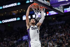 今天夯爆了！拉文后羿附體擊潰熱火！全場(chǎng)三分13中8砍下42分6板！