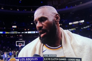 詹姆斯：我感覺非常好 從賽前訓(xùn)練到比賽中感覺都非常好！