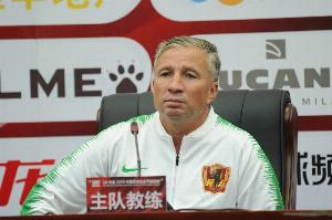 太陽報(bào)：前江蘇、貴州主帥佩特萊斯庫因病暴瘦30公斤，面目全非