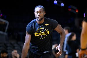 曾承諾均薪超2kw+球員選項(xiàng)！Spears：國王仍有意交易得到庫明加