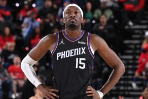 全面發(fā)揮！馬威5中4&7罰6中砍半場賽季新高14分 另有4板3助